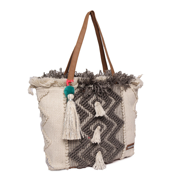 Natural/Grey Color Handloom Bags With Pu Handle And Beautiful Handing Tassel
